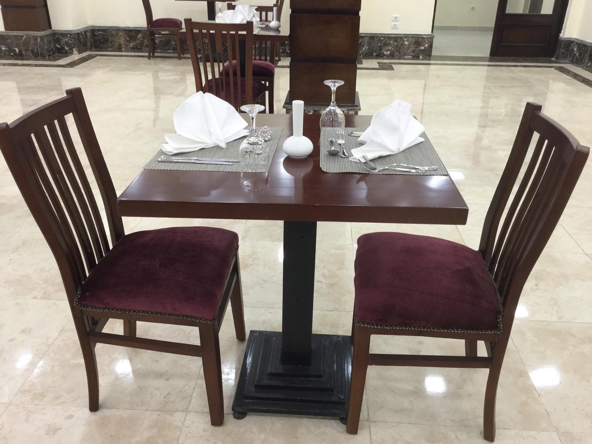Jewel Inn 베니수에프 외부 사진